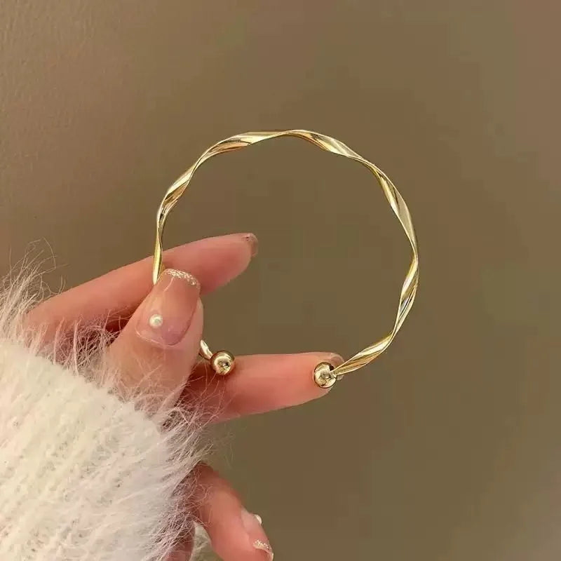 Nova Bend Bracelet